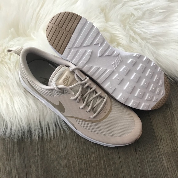 Brand New Nike Air Max Thea Desert Sand - Picture 4 of 6
